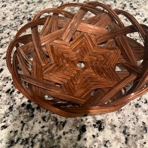 Small woven bread basket, NWOT